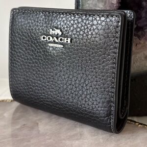 New Coach Snap Wallet in Black Pebbled Leather
